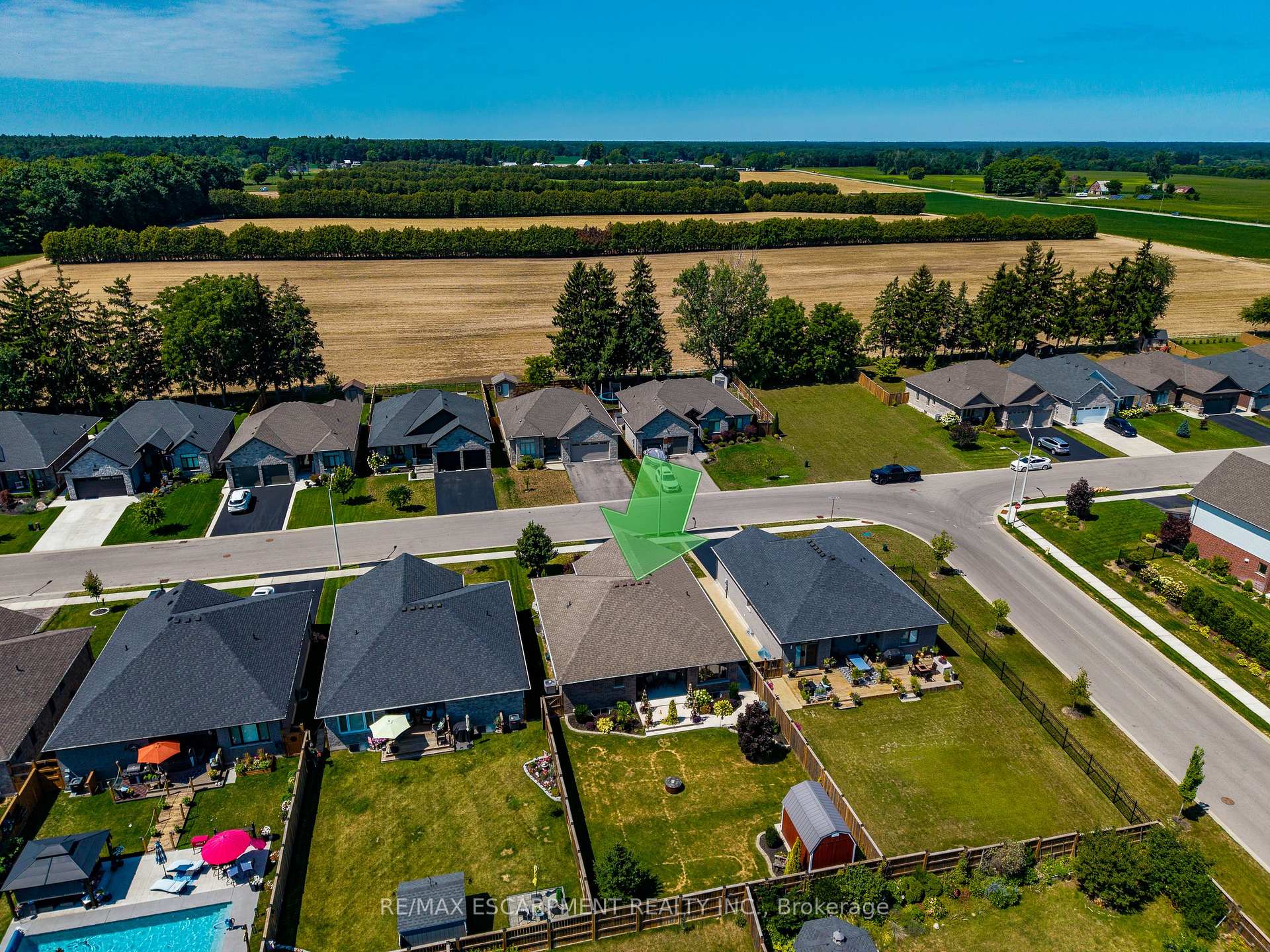 Photo 34 of 7 Stonebridge Place, Norfolk, Simcoe — HOMEH