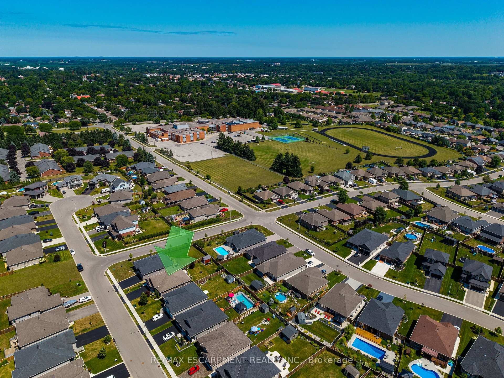 Photo 35 of 7 Stonebridge Place, Norfolk, Simcoe — HOMEH