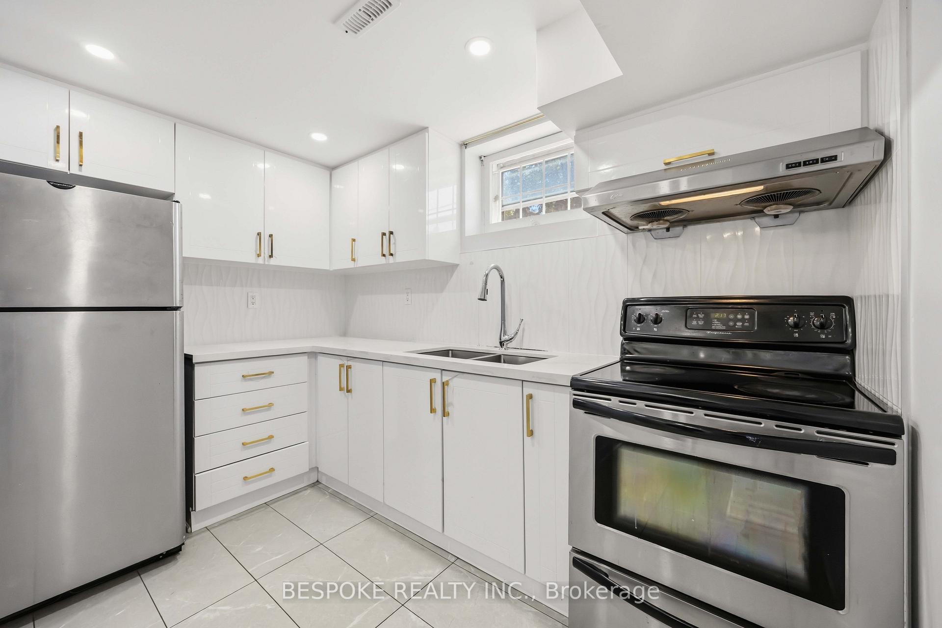Photo 6 of Unit Bsmt, 33 Combermere Drive, North York, Parkwoods-Donalda — HOMEH