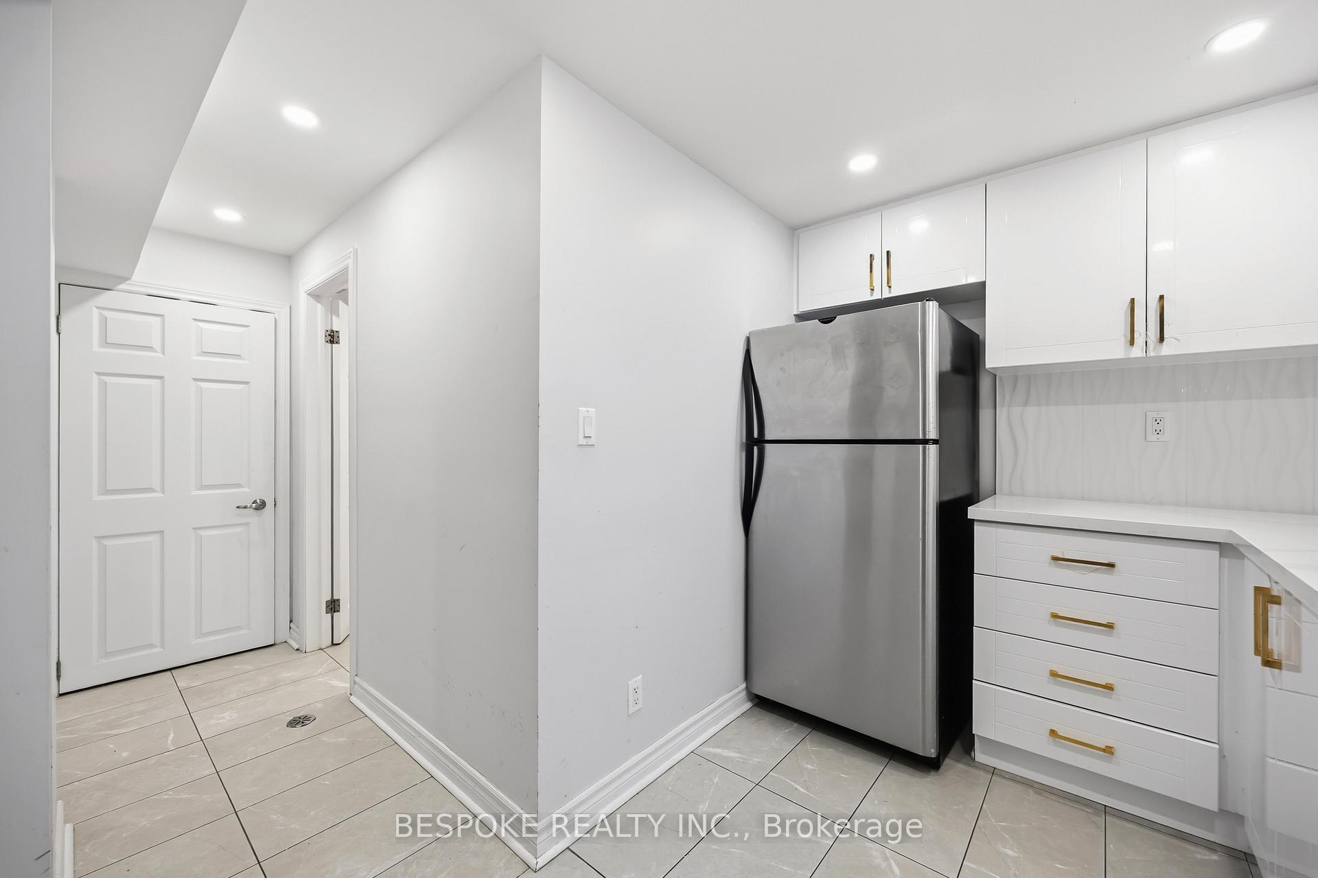 Photo 7 of Unit Bsmt, 33 Combermere Drive, North York, Parkwoods-Donalda — HOMEH
