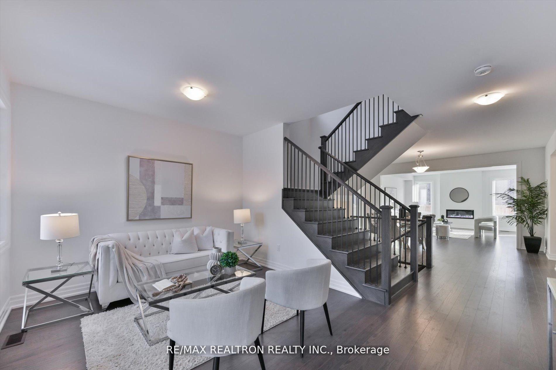 Photo 7 of 2858 Foxden Square, Pickering, Rural Pickering — HOMEH