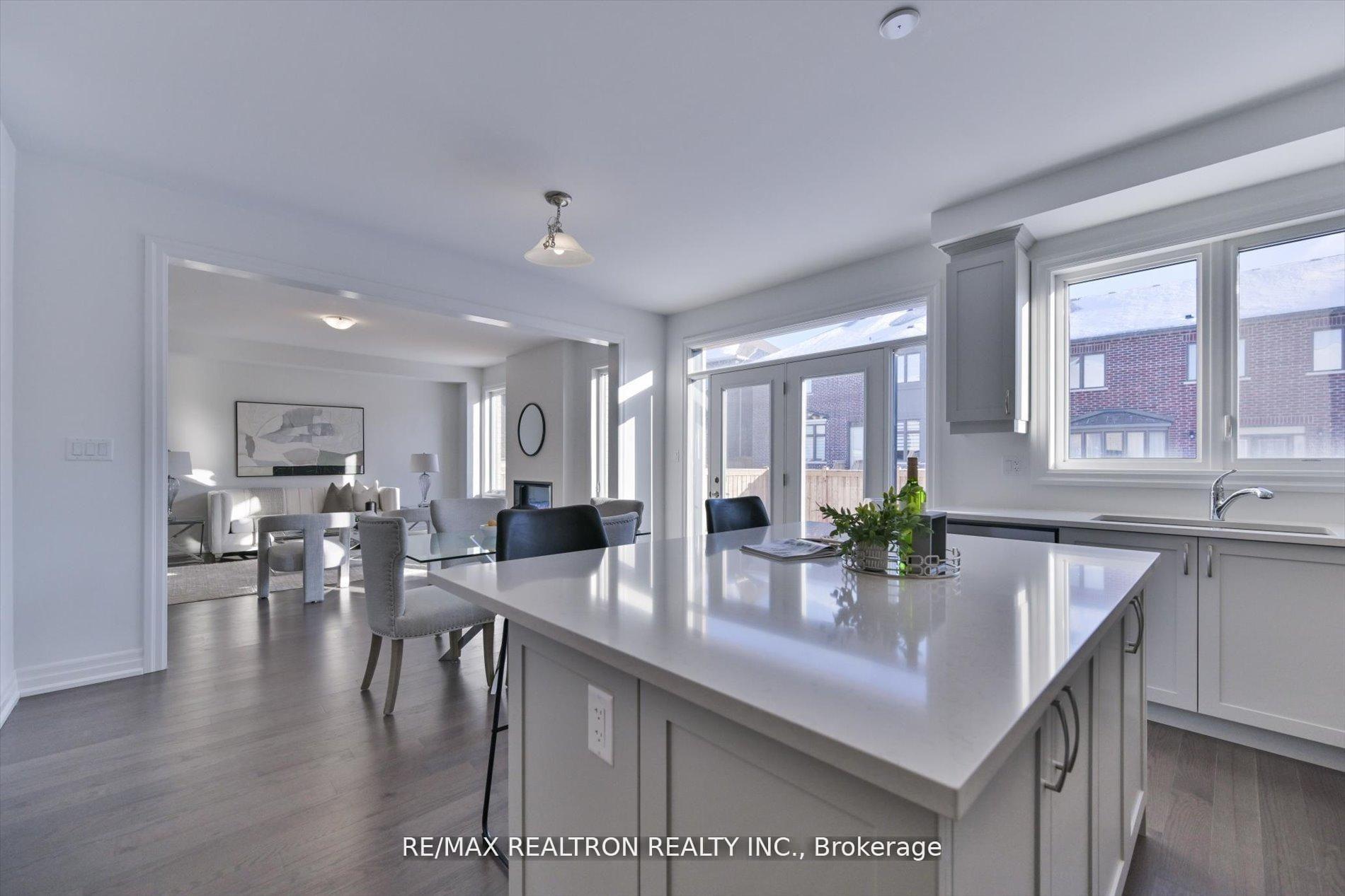 Photo 18 of 2858 Foxden Square, Pickering, Rural Pickering — HOMEH