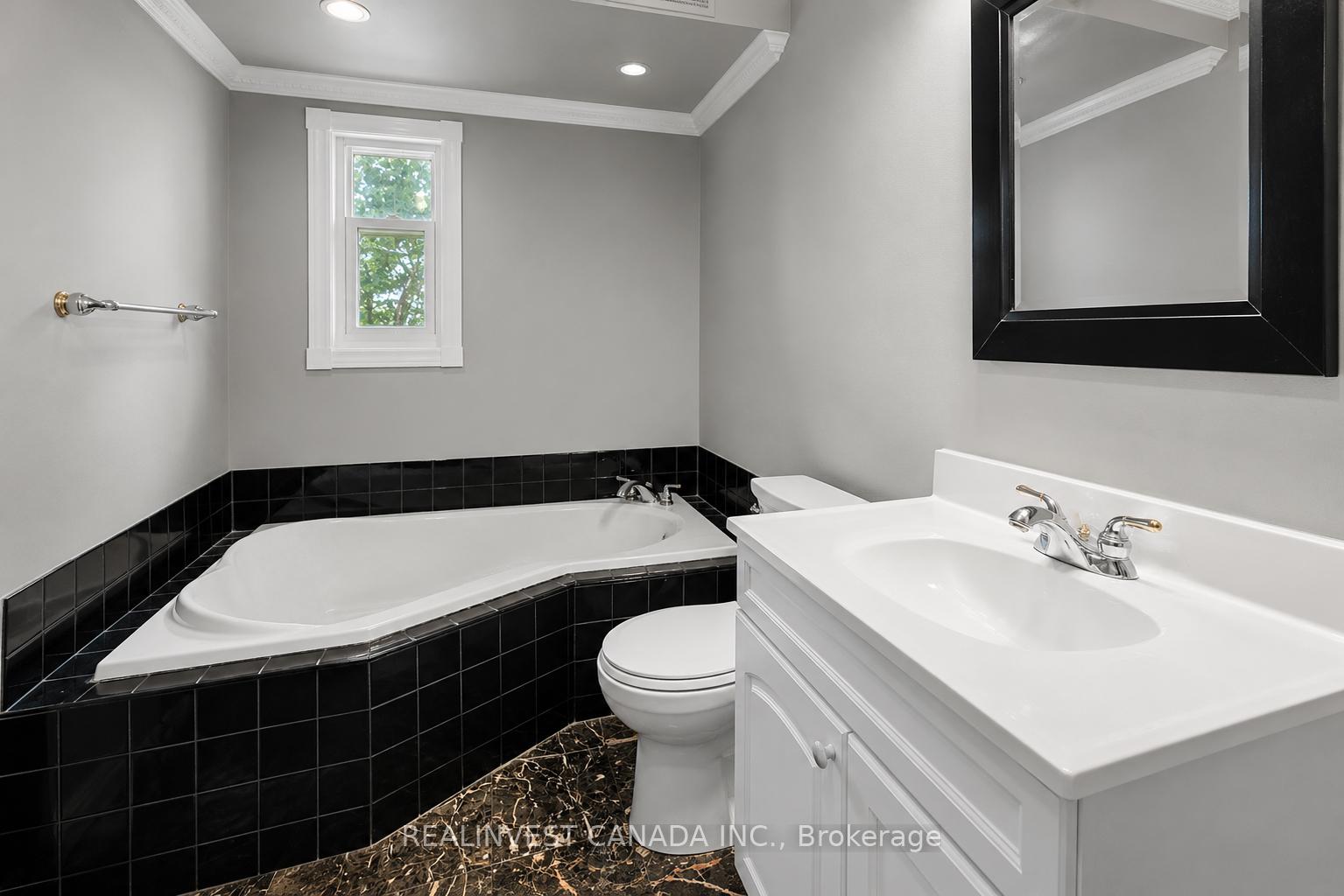 Photo 12 of 918 Pinecrest Road, Oshawa, Pinecrest — HOMEH