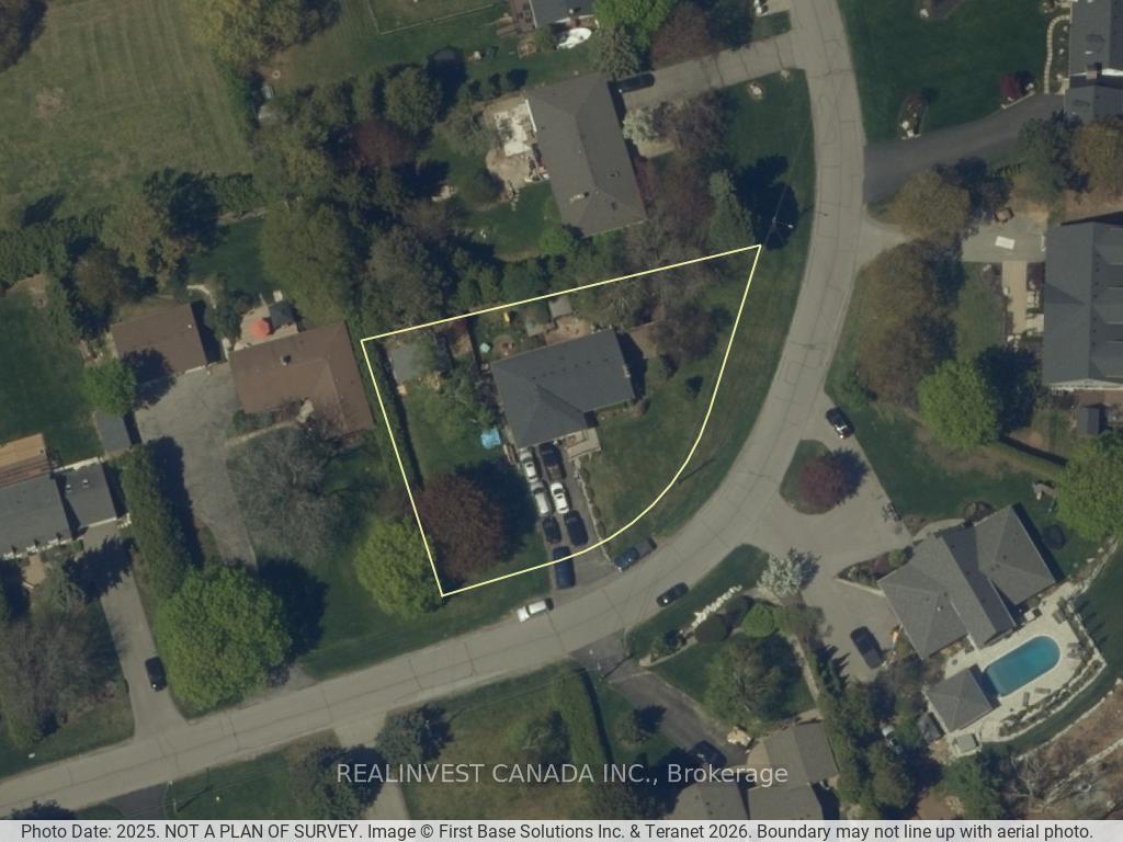 Photo 18 of 918 Pinecrest Road, Oshawa, Pinecrest — HOMEH