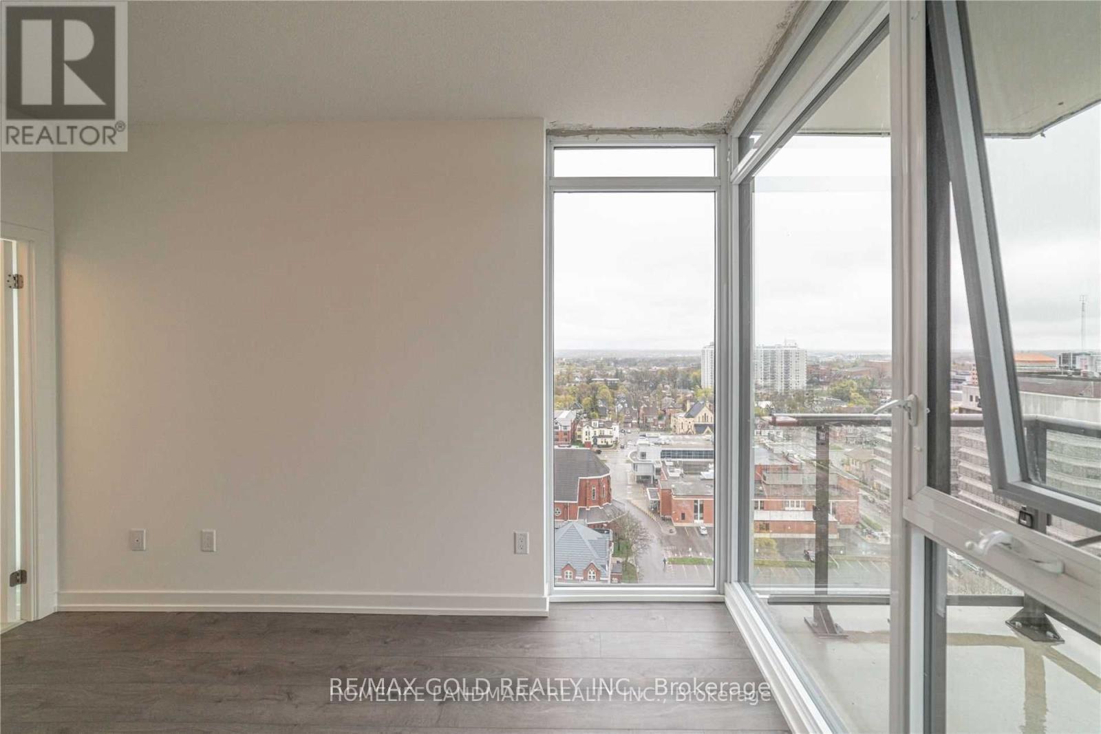 Photo 6 of Unit 903, 55 Duke Street W, Kitchener, City Commercial Core — HOMEH