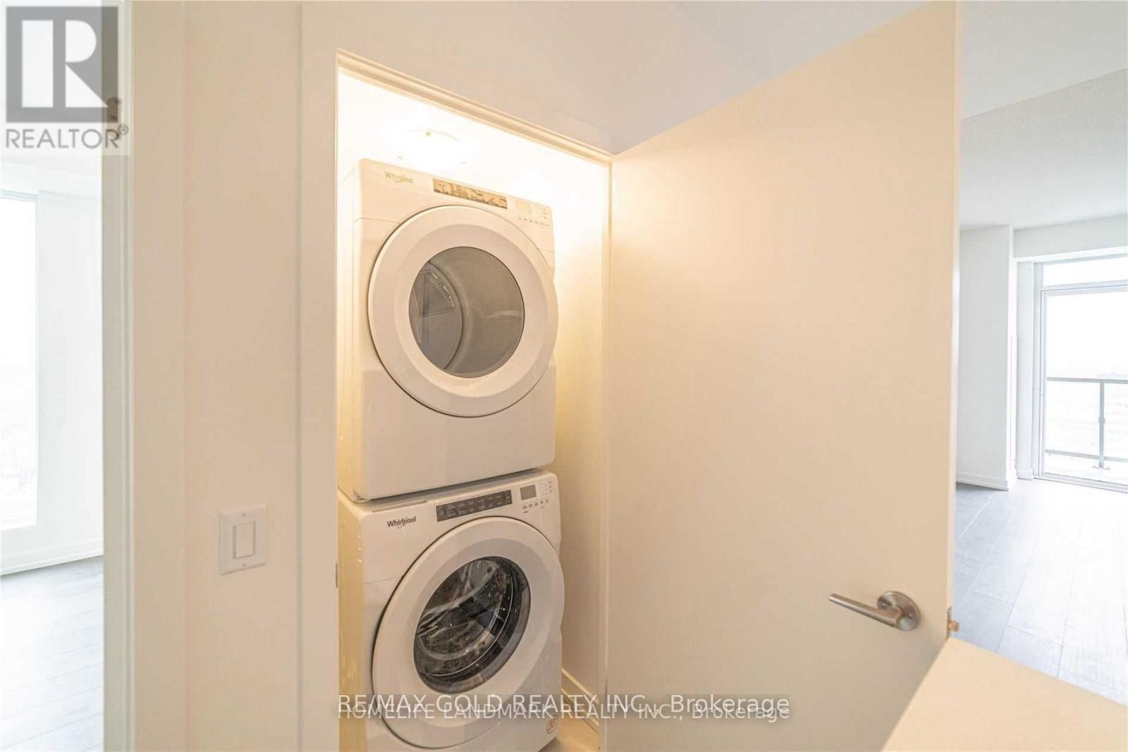 Photo 7 of Unit 903, 55 Duke Street W, Kitchener, City Commercial Core — HOMEH
