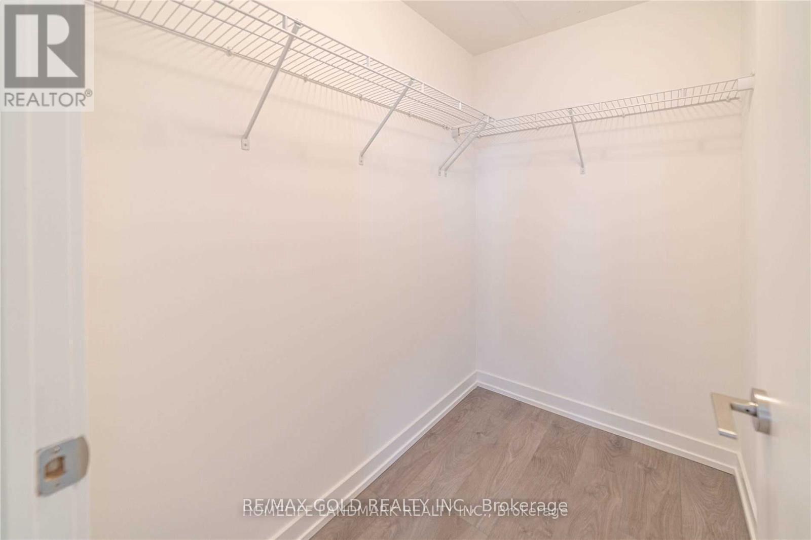 Photo 8 of Unit 903, 55 Duke Street W, Kitchener, City Commercial Core — HOMEH