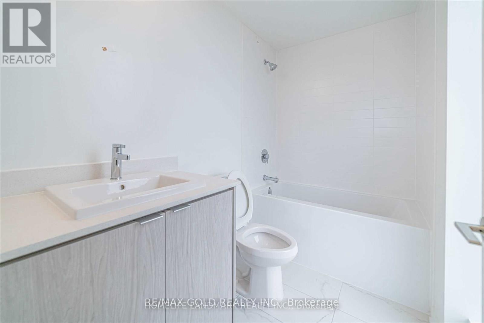 Photo 11 of Unit 903, 55 Duke Street W, Kitchener, City Commercial Core — HOMEH