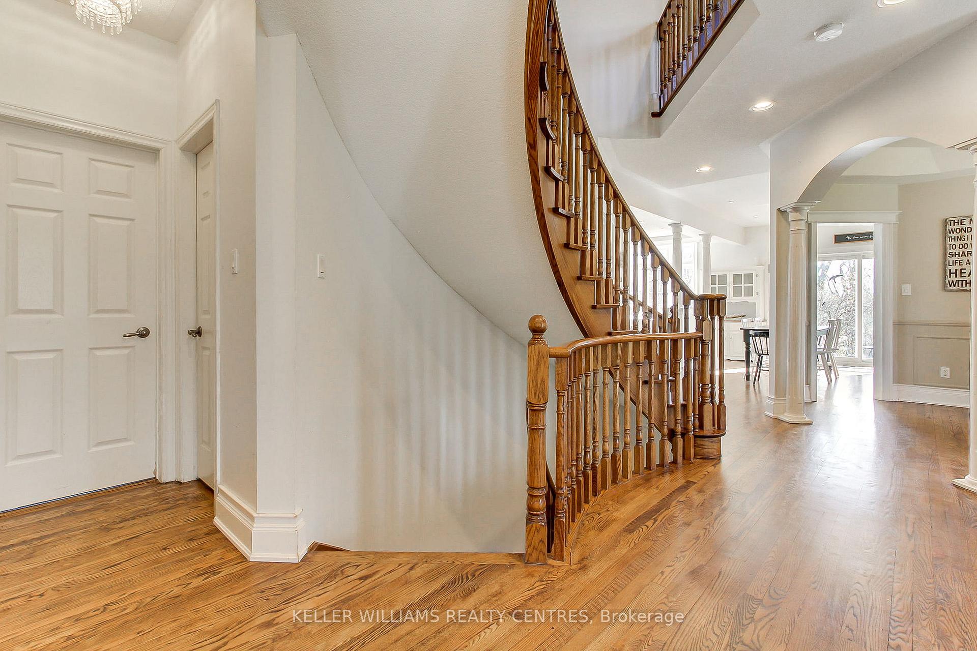 Photo 11 of 276 Ridge Road, Aurora, Aurora Estates — HOMEH