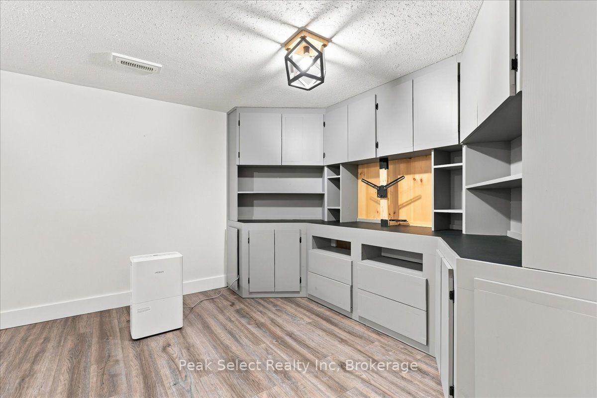 Photo 25 of 191 Maple Avenue, Stratford — HOMEH
