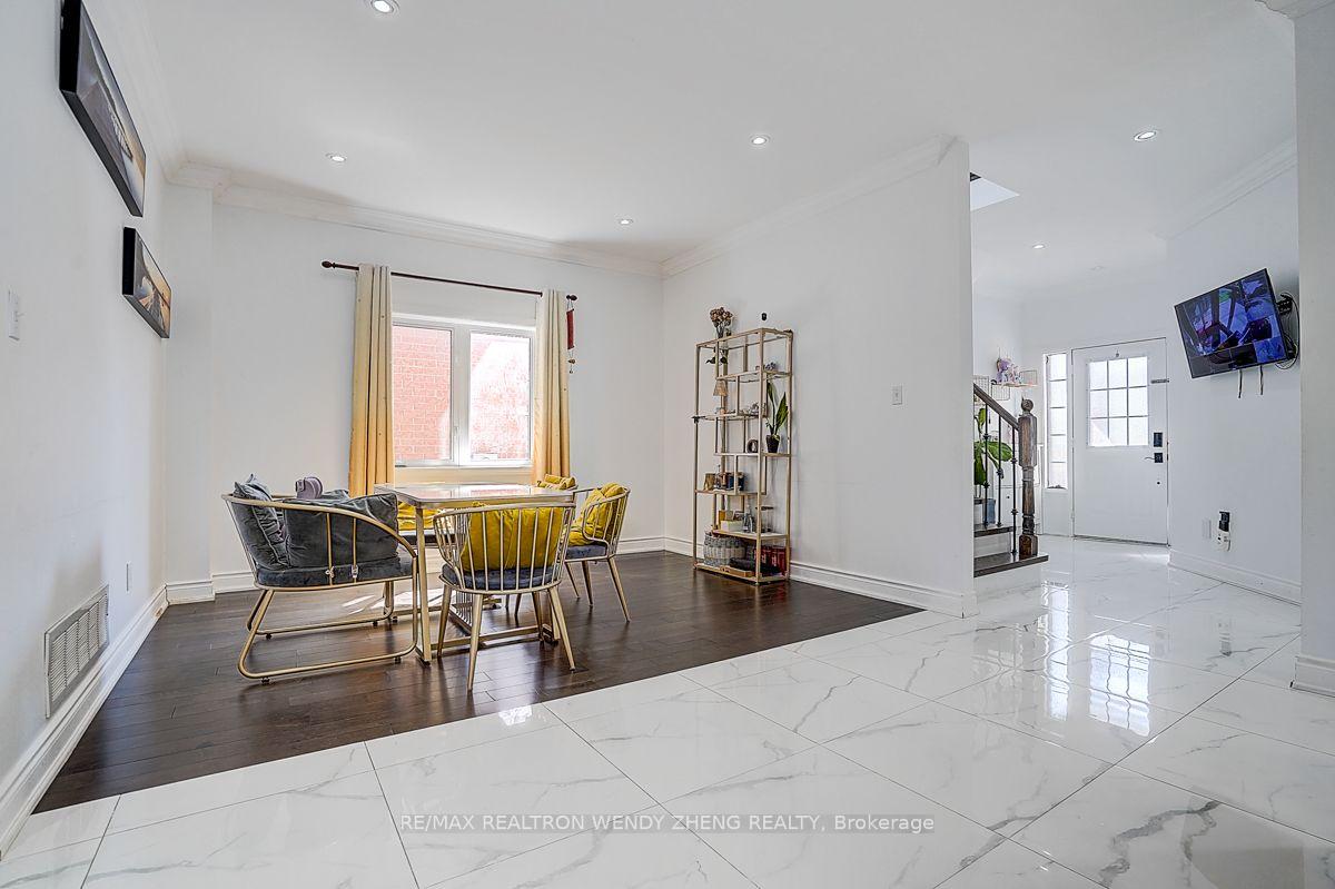 Photo 6 of Unit Main, 46 Clifton Court, Markham, Middlefield — HOMEH