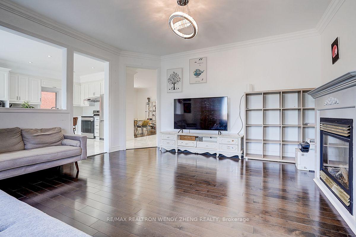 Photo 15 of Unit Main, 46 Clifton Court, Markham, Middlefield — HOMEH