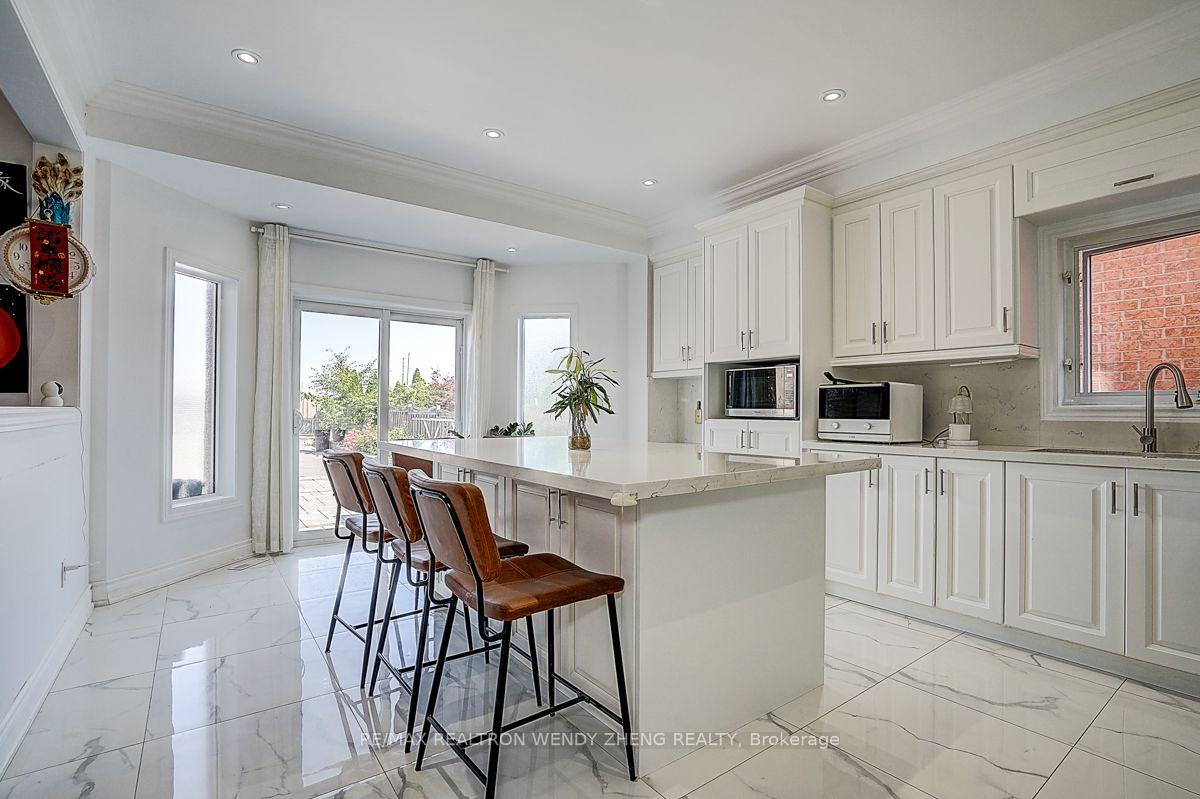 Photo 17 of Unit Main, 46 Clifton Court, Markham, Middlefield — HOMEH