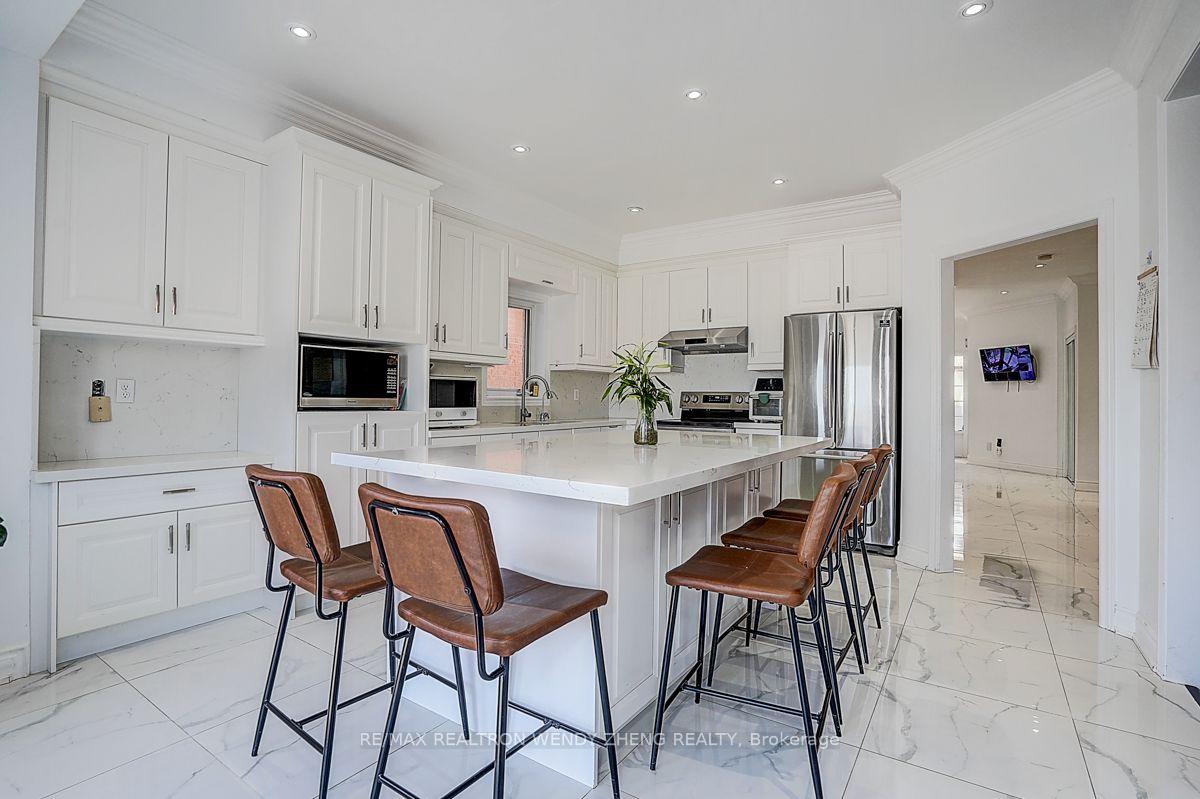 Photo 19 of Unit Main, 46 Clifton Court, Markham, Middlefield — HOMEH