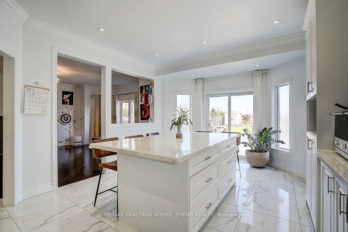 Photo 22 of Unit Main, 46 Clifton Court, Markham, Middlefield — HOMEH