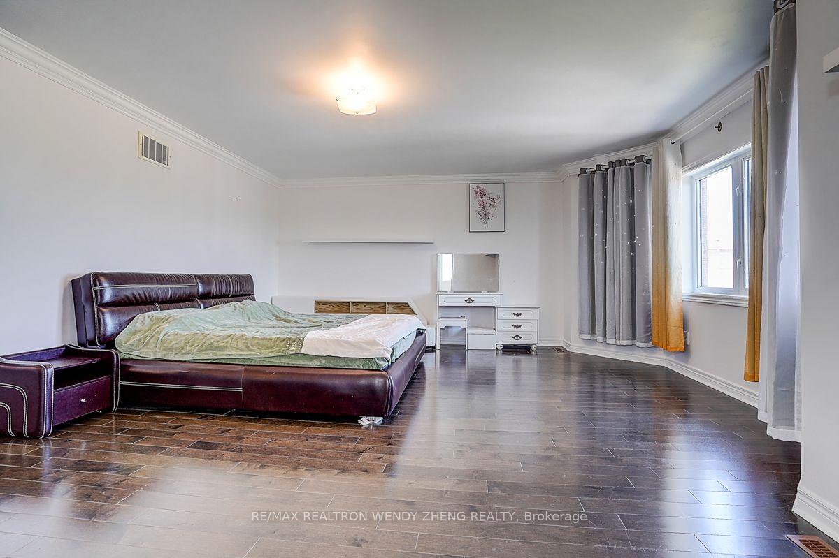 Photo 26 of Unit Main, 46 Clifton Court, Markham, Middlefield — HOMEH
