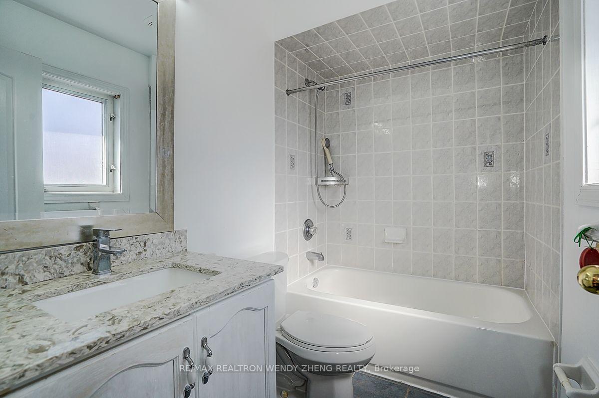 Photo 33 of Unit Main, 46 Clifton Court, Markham, Middlefield — HOMEH