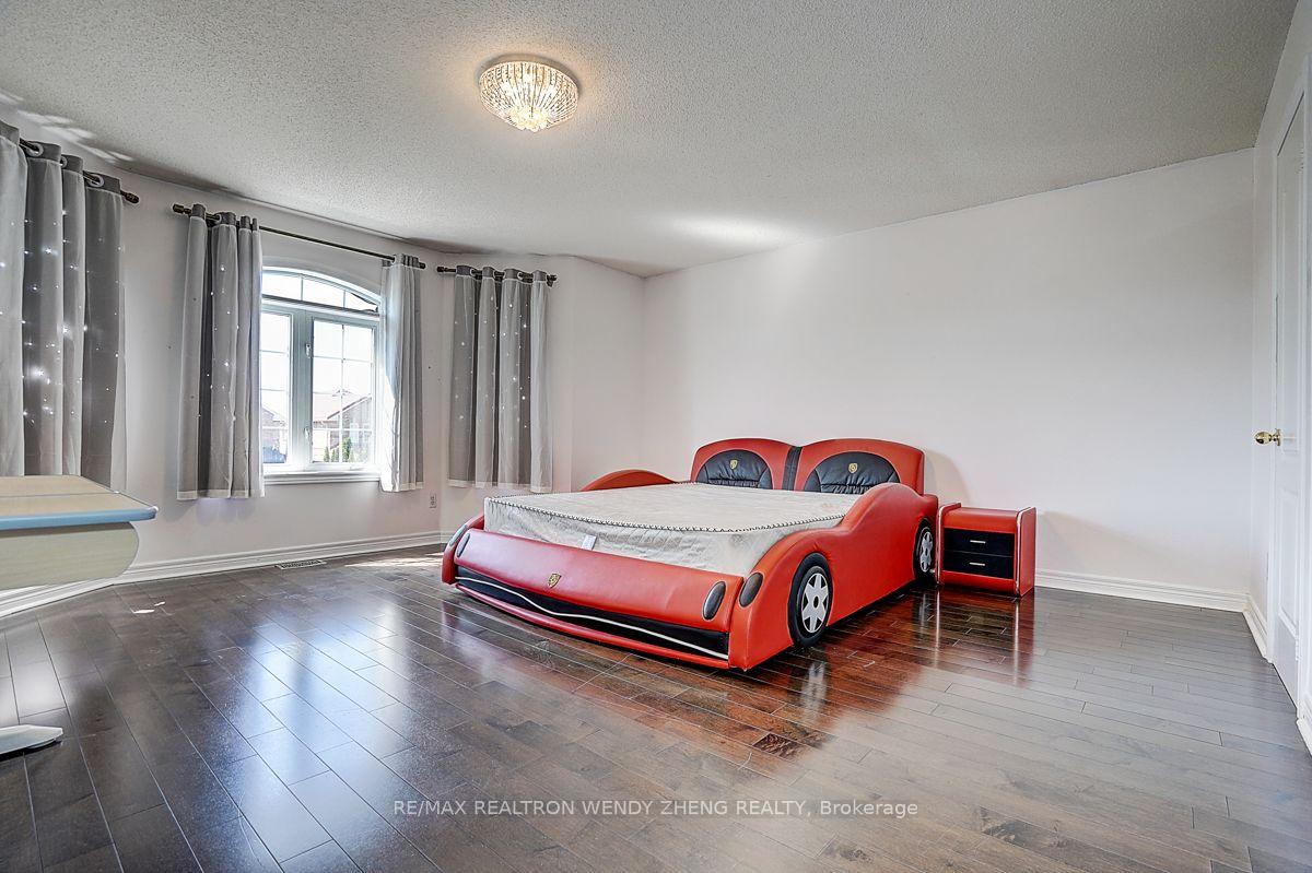 Photo 37 of Unit Main, 46 Clifton Court, Markham, Middlefield — HOMEH