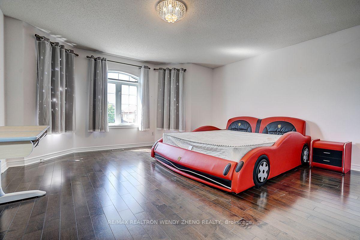 Photo 38 of Unit Main, 46 Clifton Court, Markham, Middlefield — HOMEH