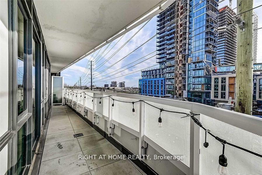 Photo 5 of Unit 213, 7895 Jane Street, Vaughan, Concord — HOMEH