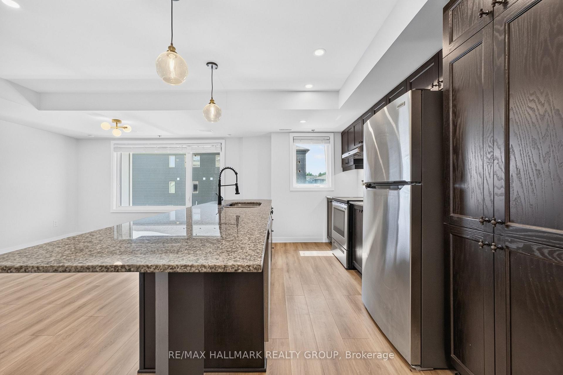 Photo 16 of 575 Takamose Private, Ottawa, CFB Rockcliffe and Area — HOMEH