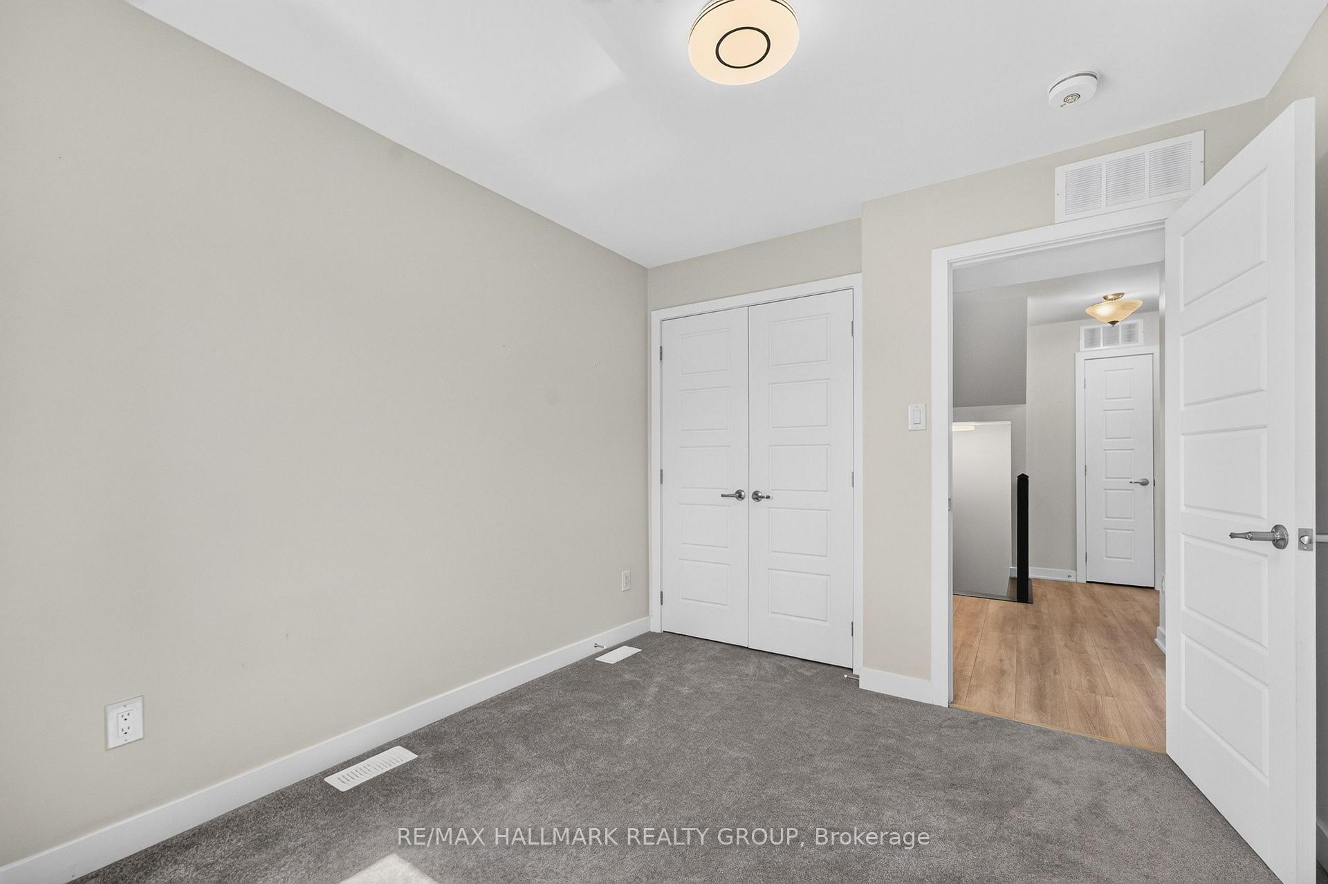 Photo 39 of 575 Takamose Private, Ottawa, CFB Rockcliffe and Area — HOMEH