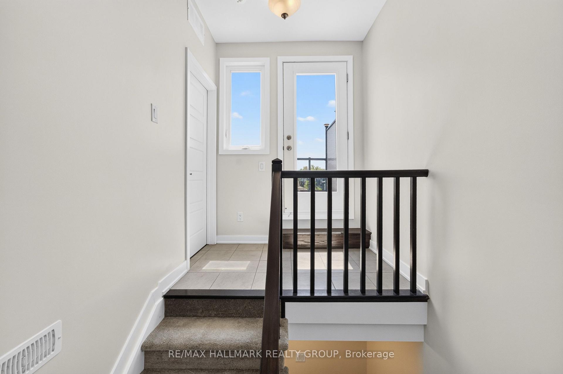 Photo 40 of 575 Takamose Private, Ottawa, CFB Rockcliffe and Area — HOMEH