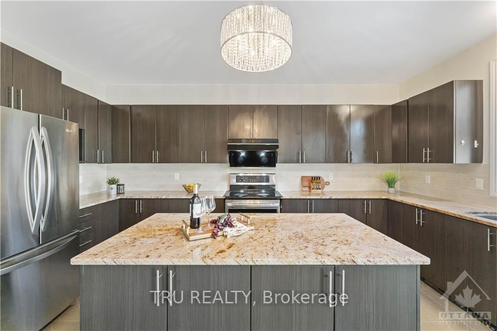 Photo 10 of 328 Mirabeau Terrace, Ottawa, Avalon East — HOMEH