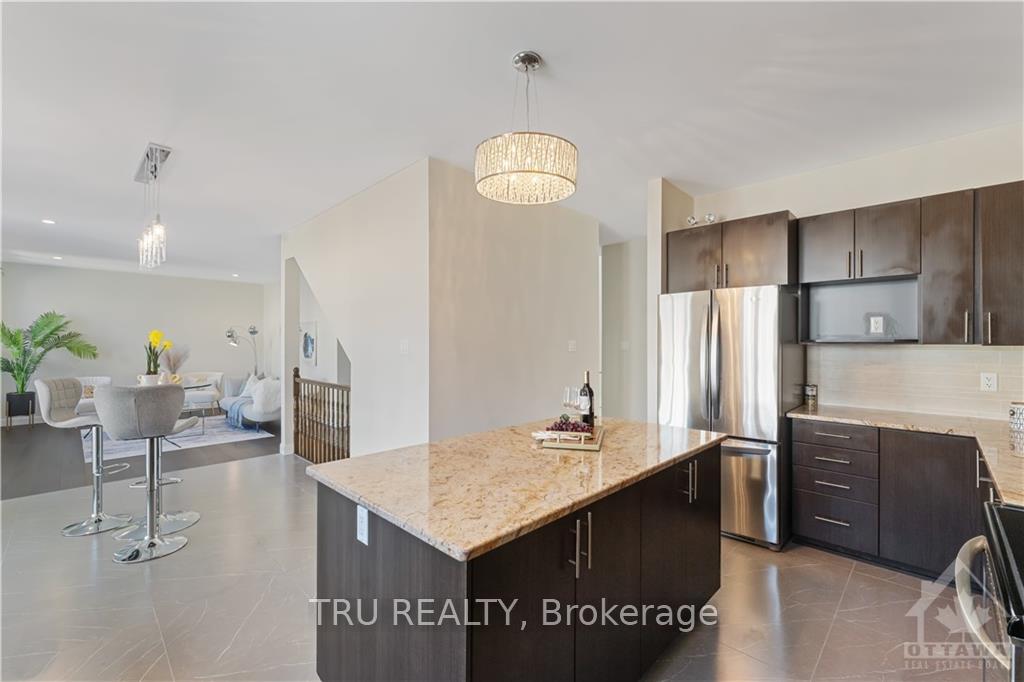Photo 11 of 328 Mirabeau Terrace, Ottawa, Avalon East — HOMEH