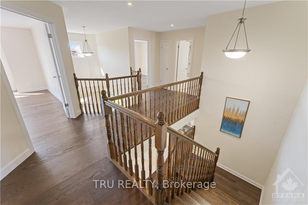 Photo 14 of 328 Mirabeau Terrace, Ottawa, Avalon East — HOMEH