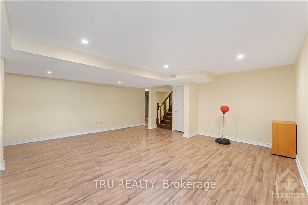 Photo 25 of 328 Mirabeau Terrace, Ottawa, Avalon East — HOMEH