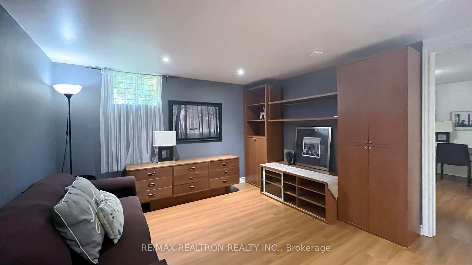 Photo 2 of Unit Bsmt, 2 Greyhound Drive, North York, Bayview Woods-Steeles — HOMEH