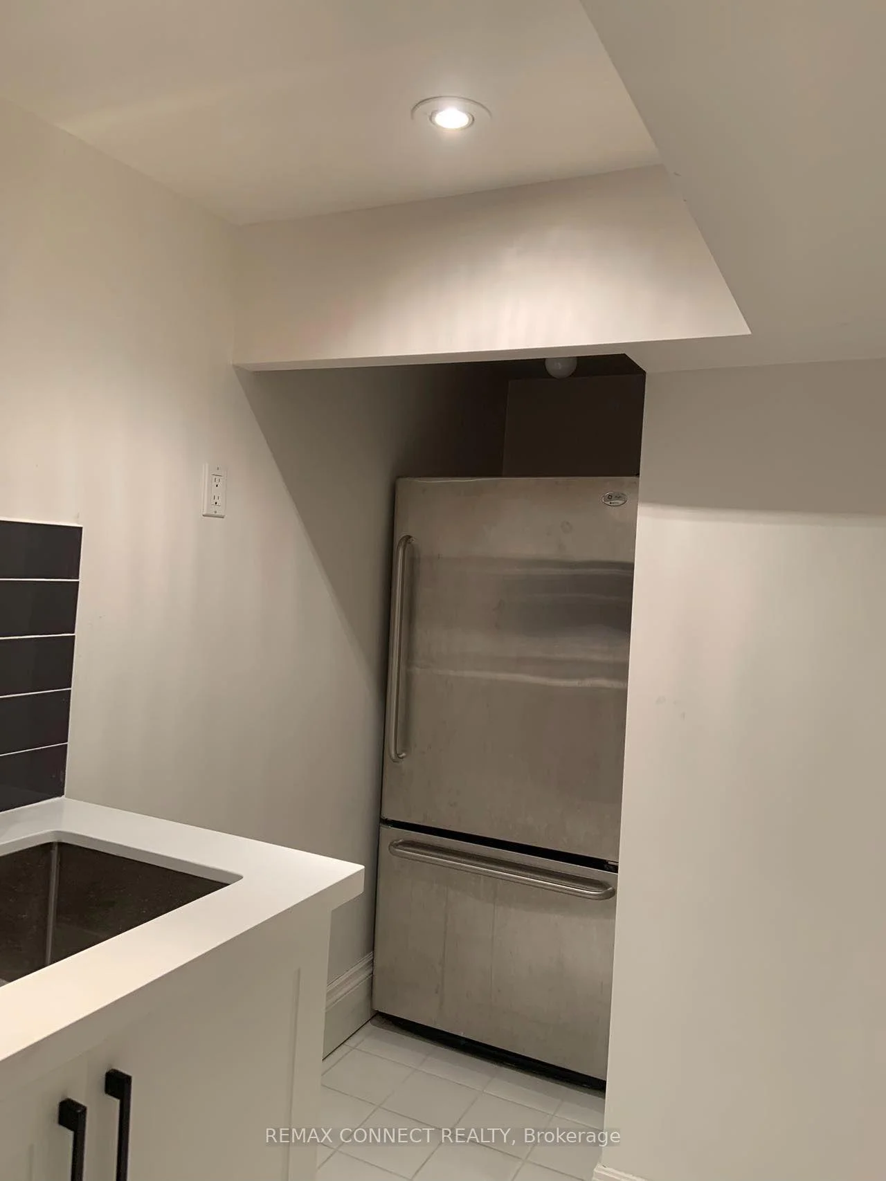 Photo 11 of Unit Lower, 123 Bedford Road, Toronto, The Annex — HOMEH