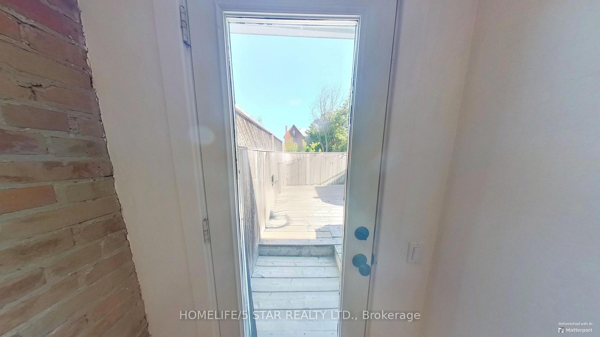 Photo 15 of Unit Apt 2, 21 Rusholme Park Crescent, Toronto, Little Portugal — HOMEH