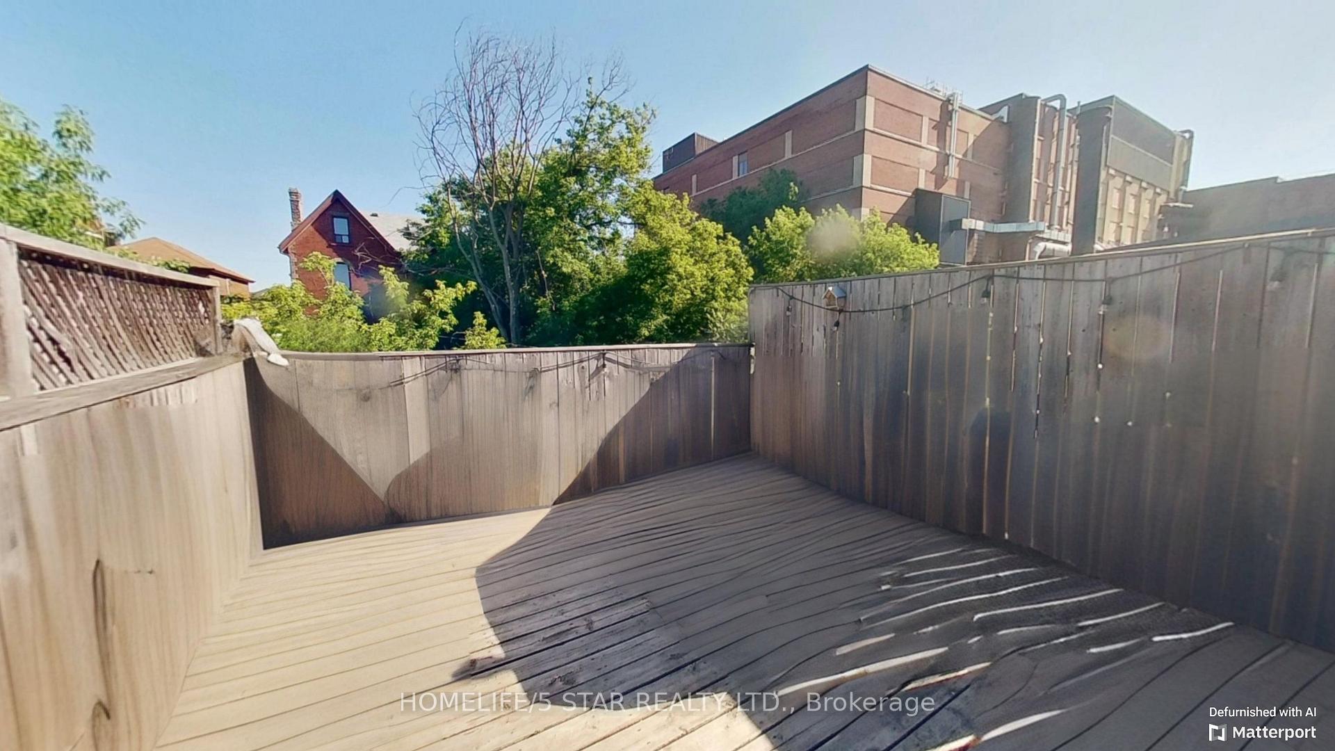 Photo 16 of Unit Apt 2, 21 Rusholme Park Crescent, Toronto, Little Portugal — HOMEH
