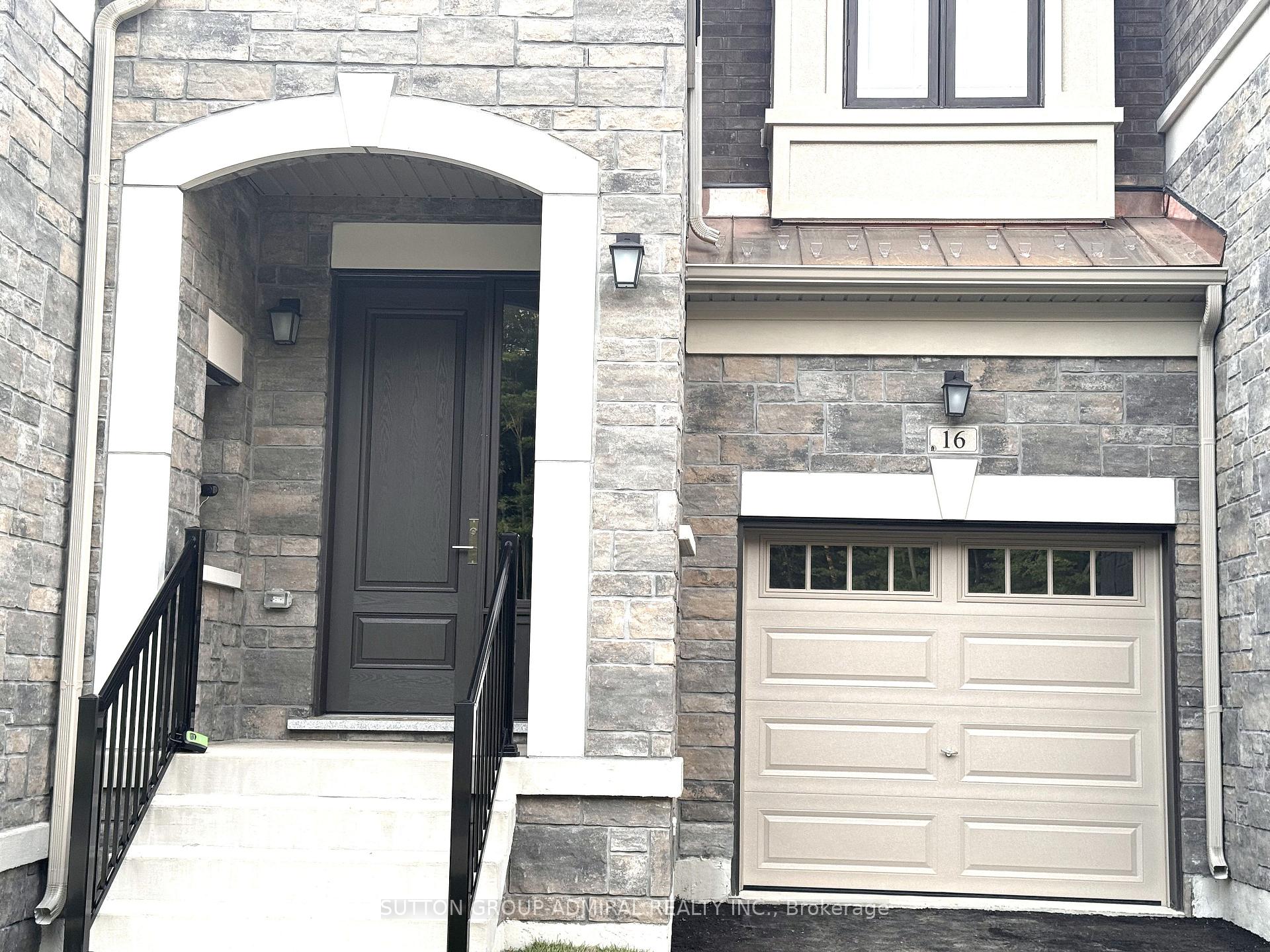 Photo 3 of 16 Donnacona Drive, Vaughan, Vellore Village — HOMEH