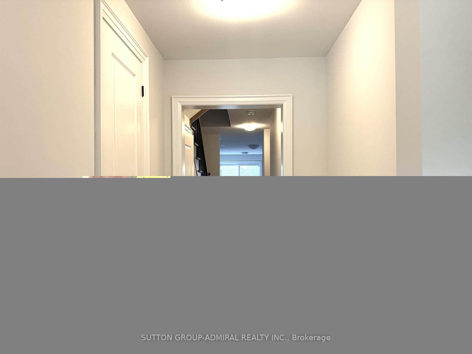 Photo 4 of 16 Donnacona Drive, Vaughan, Vellore Village — HOMEH