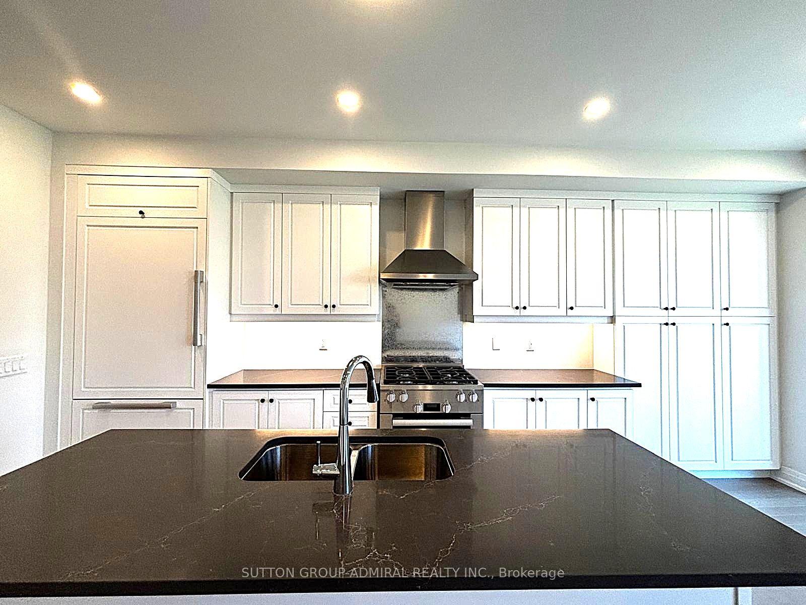 Photo 5 of 16 Donnacona Drive, Vaughan, Vellore Village — HOMEH