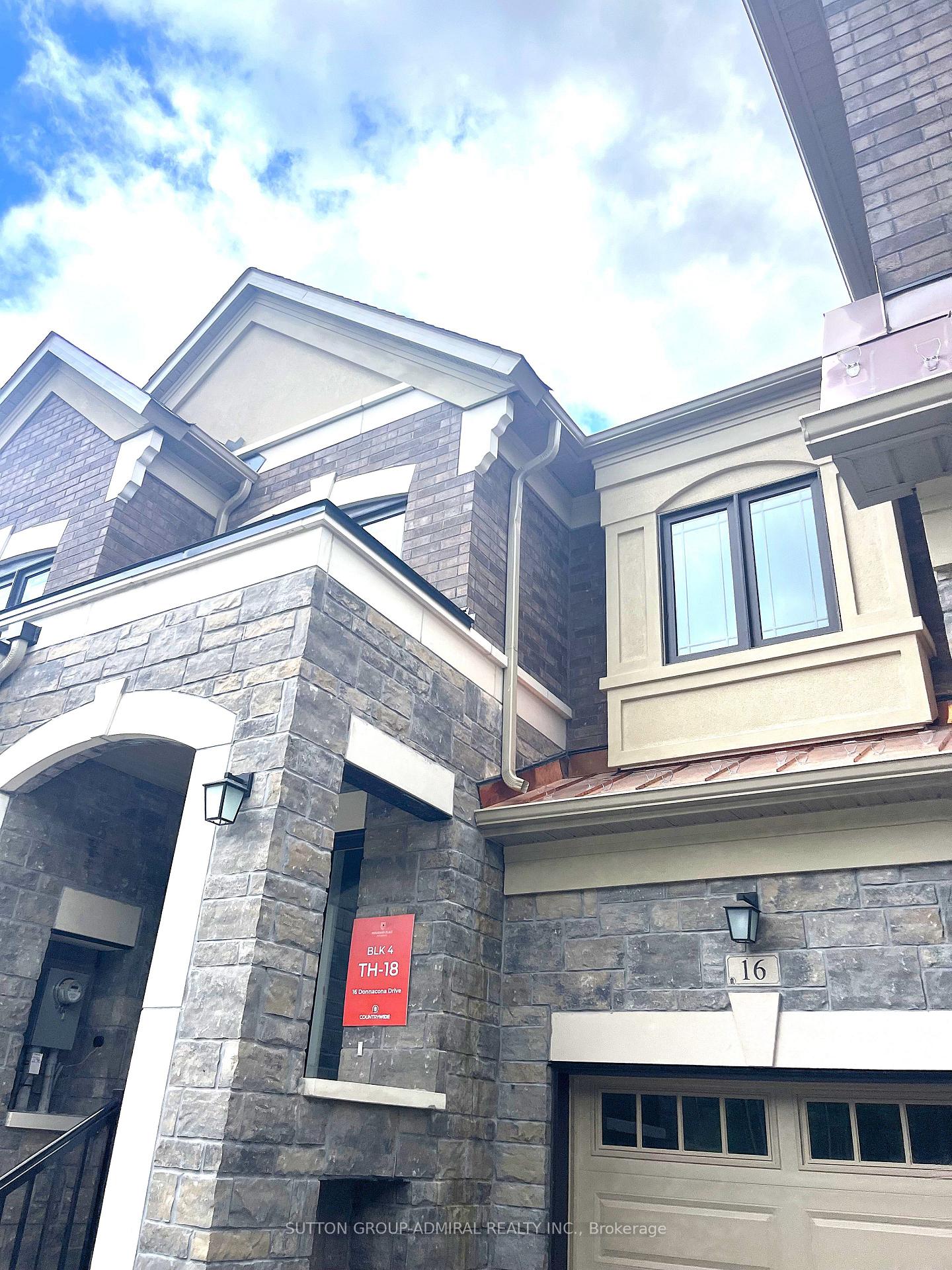 Photo 37 of 16 Donnacona Drive, Vaughan, Vellore Village — HOMEH