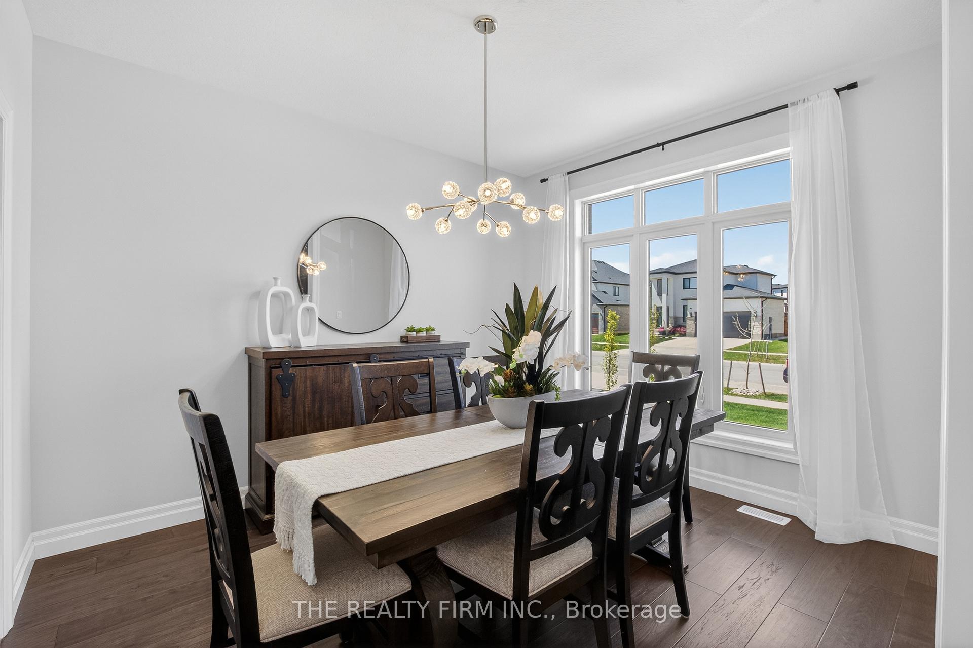 Photo 5 of 87 Daventry Way, Middlesex Centre, Komoka — HOMEH