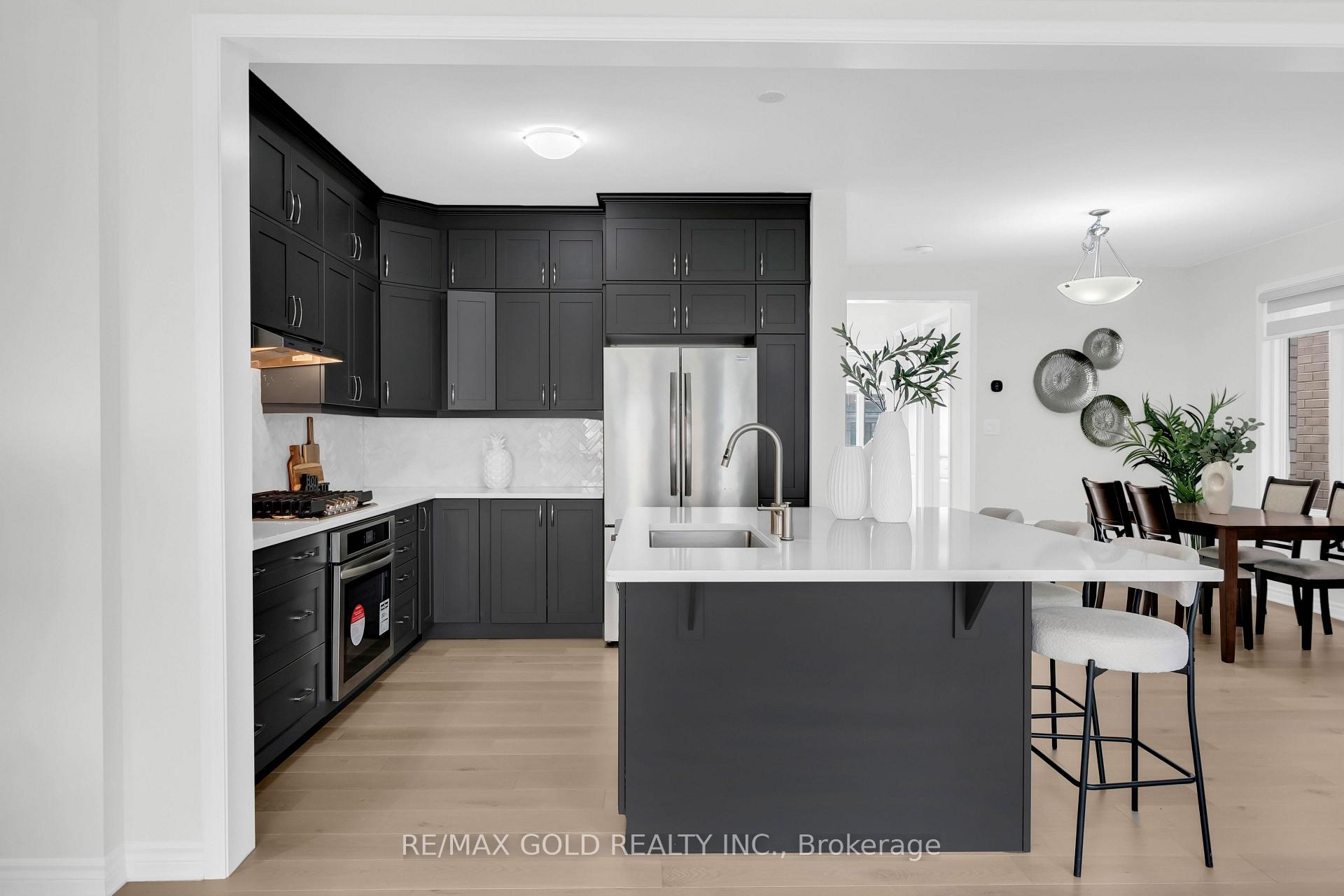 Photo 17 of 287 Gordon Krantz Avenue, Milton, Walker — HOMEH