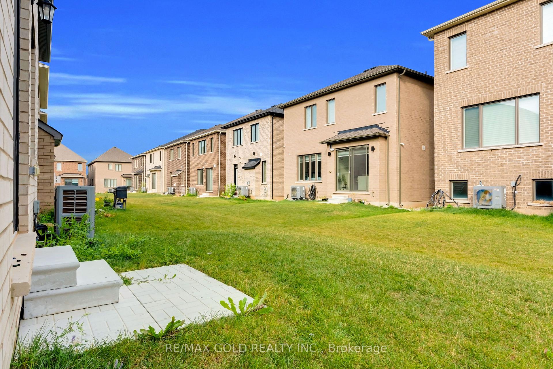 Photo 43 of 287 Gordon Krantz Avenue, Milton, Walker — HOMEH