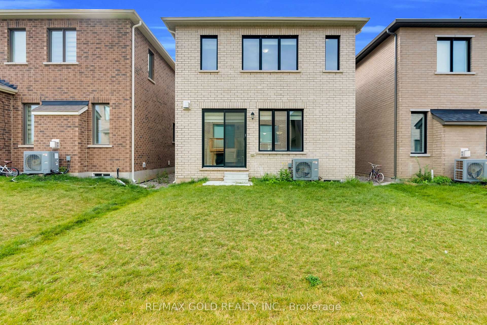 Photo 47 of 287 Gordon Krantz Avenue, Milton, Walker — HOMEH