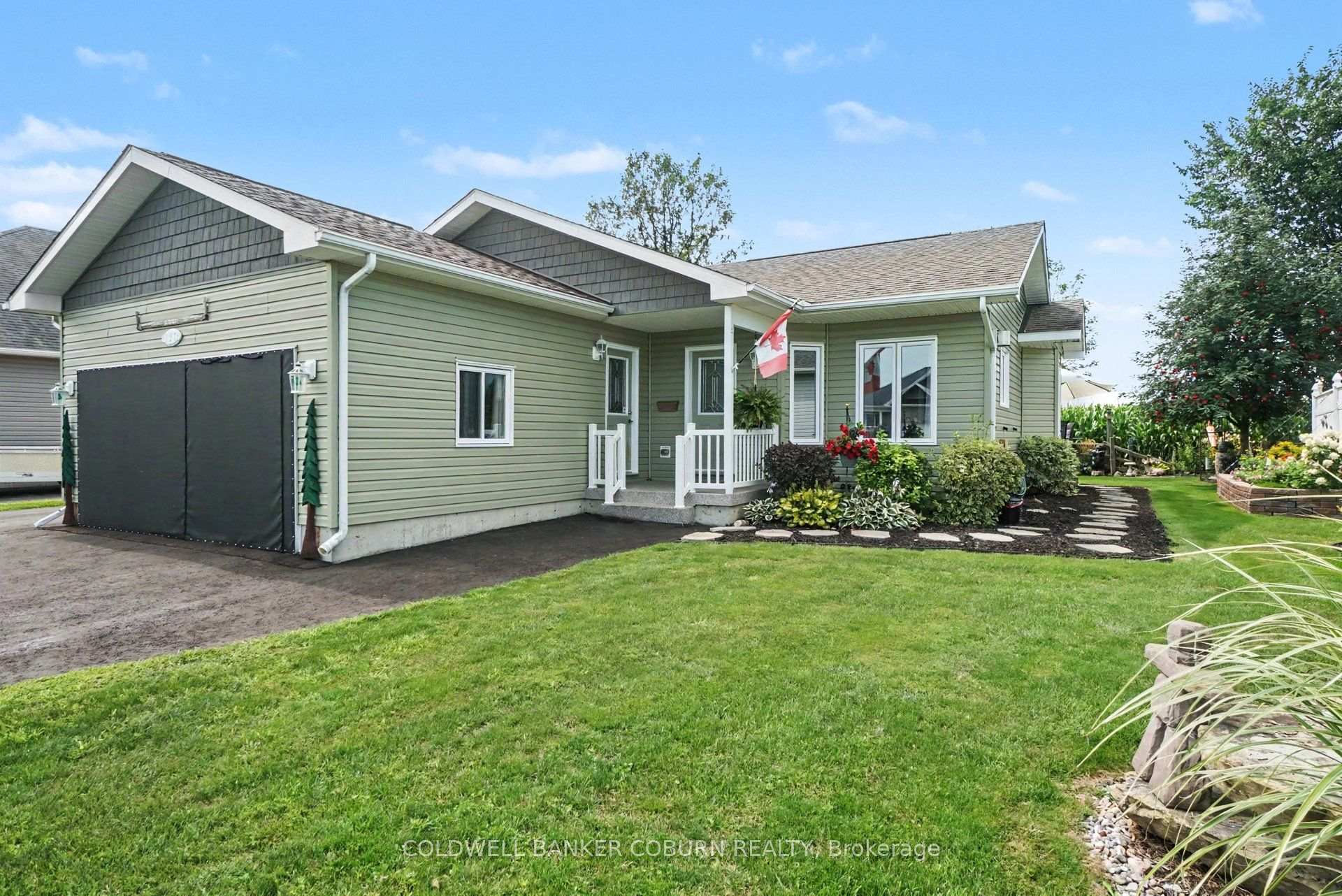 Photo 2 of 127 Elizabeth Drive, North Dundas, Chesterville — HOMEH