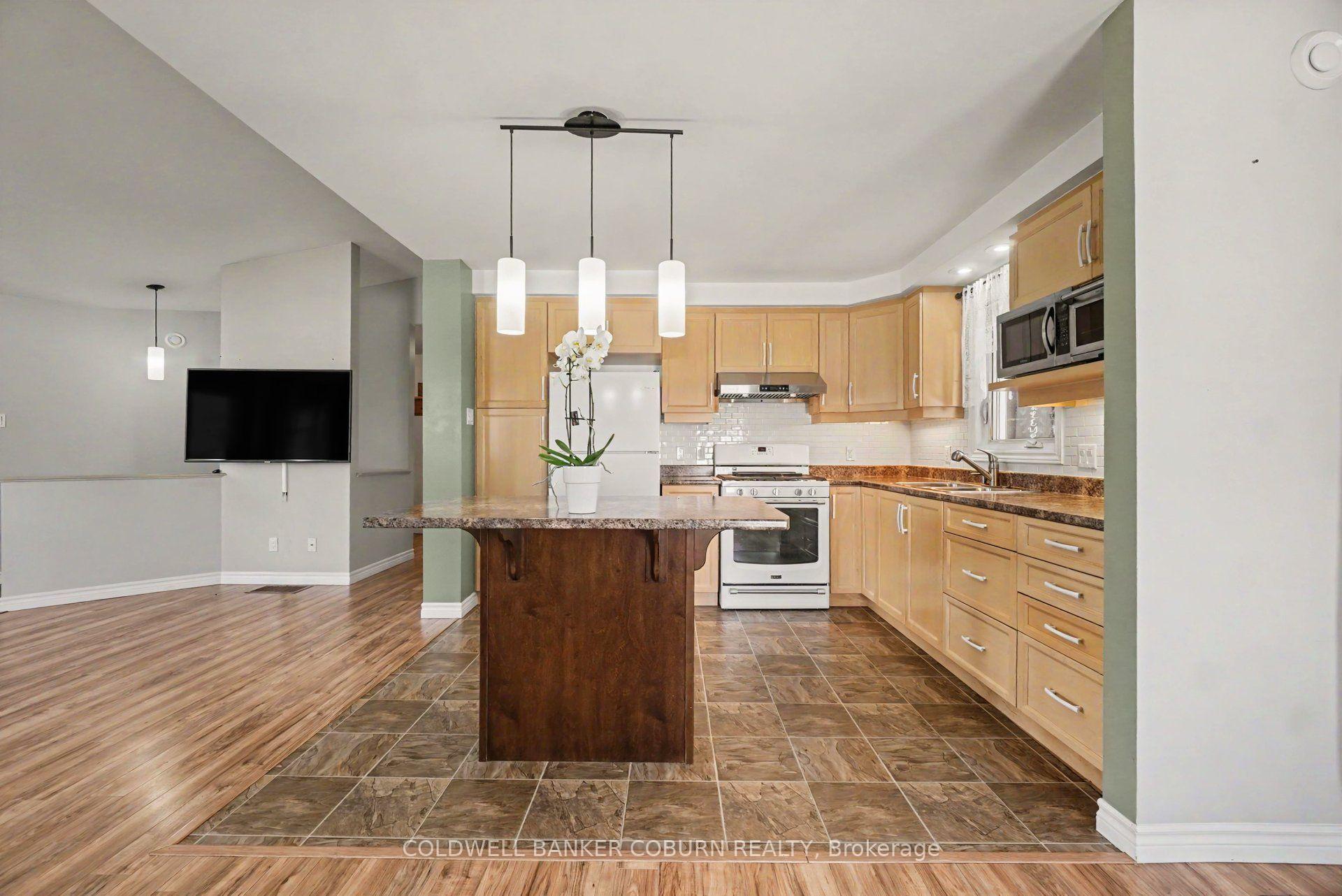 Photo 20 of 127 Elizabeth Drive, North Dundas, Chesterville — HOMEH