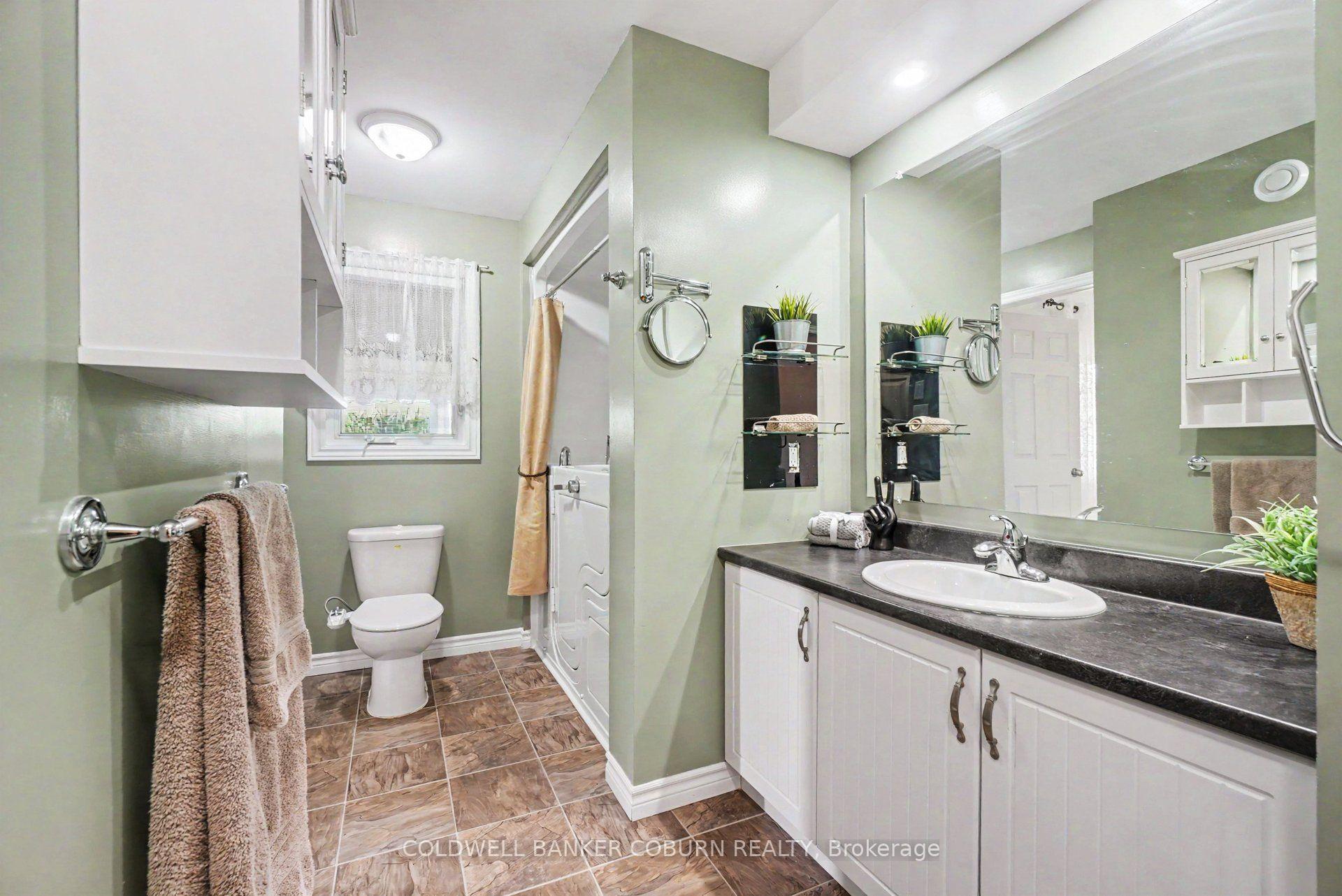 Photo 30 of 127 Elizabeth Drive, North Dundas, Chesterville — HOMEH
