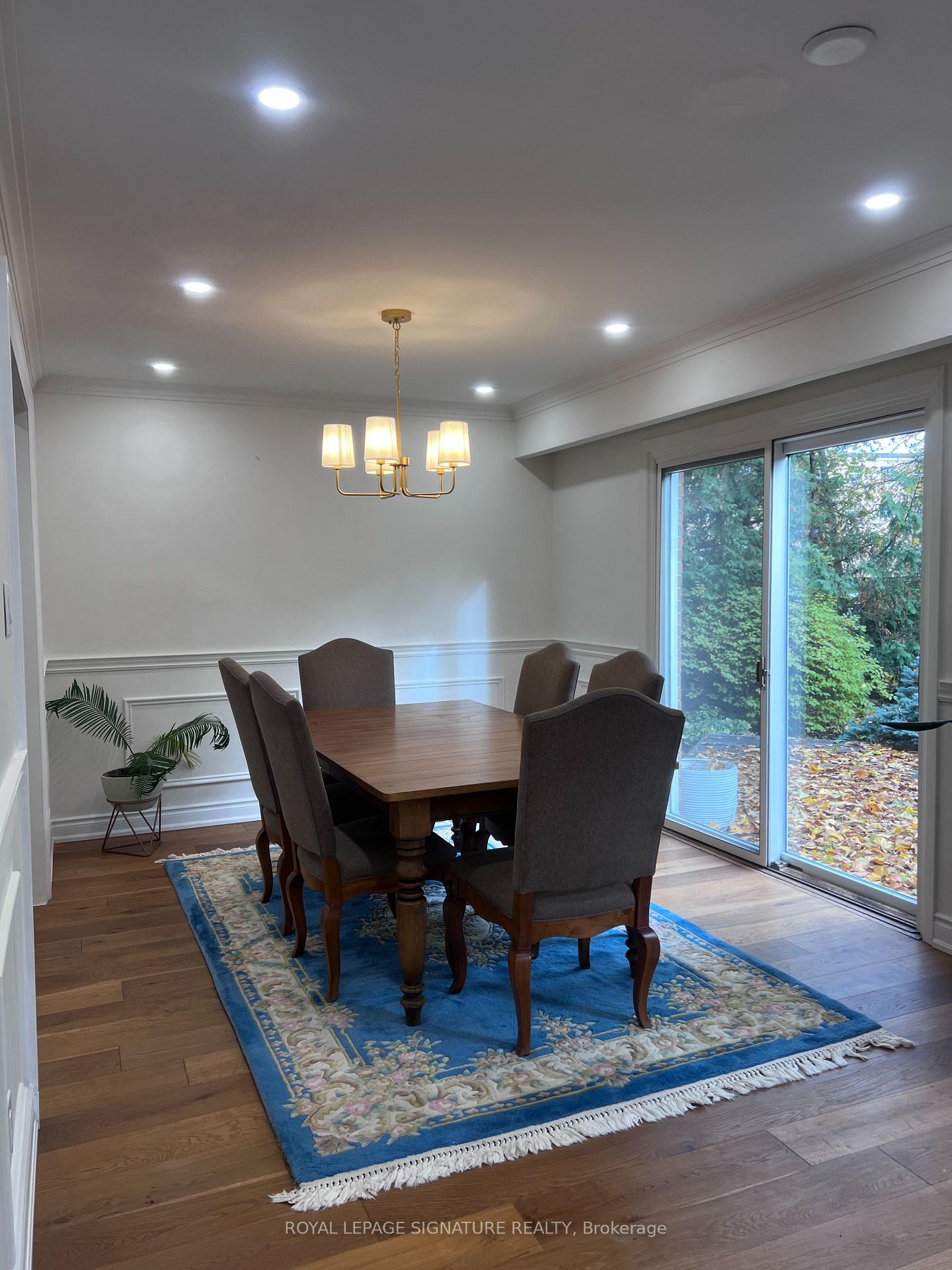 Photo 7 of 195 Upper Canada Drive, North York, St. Andrew-Windfields — HOMEH