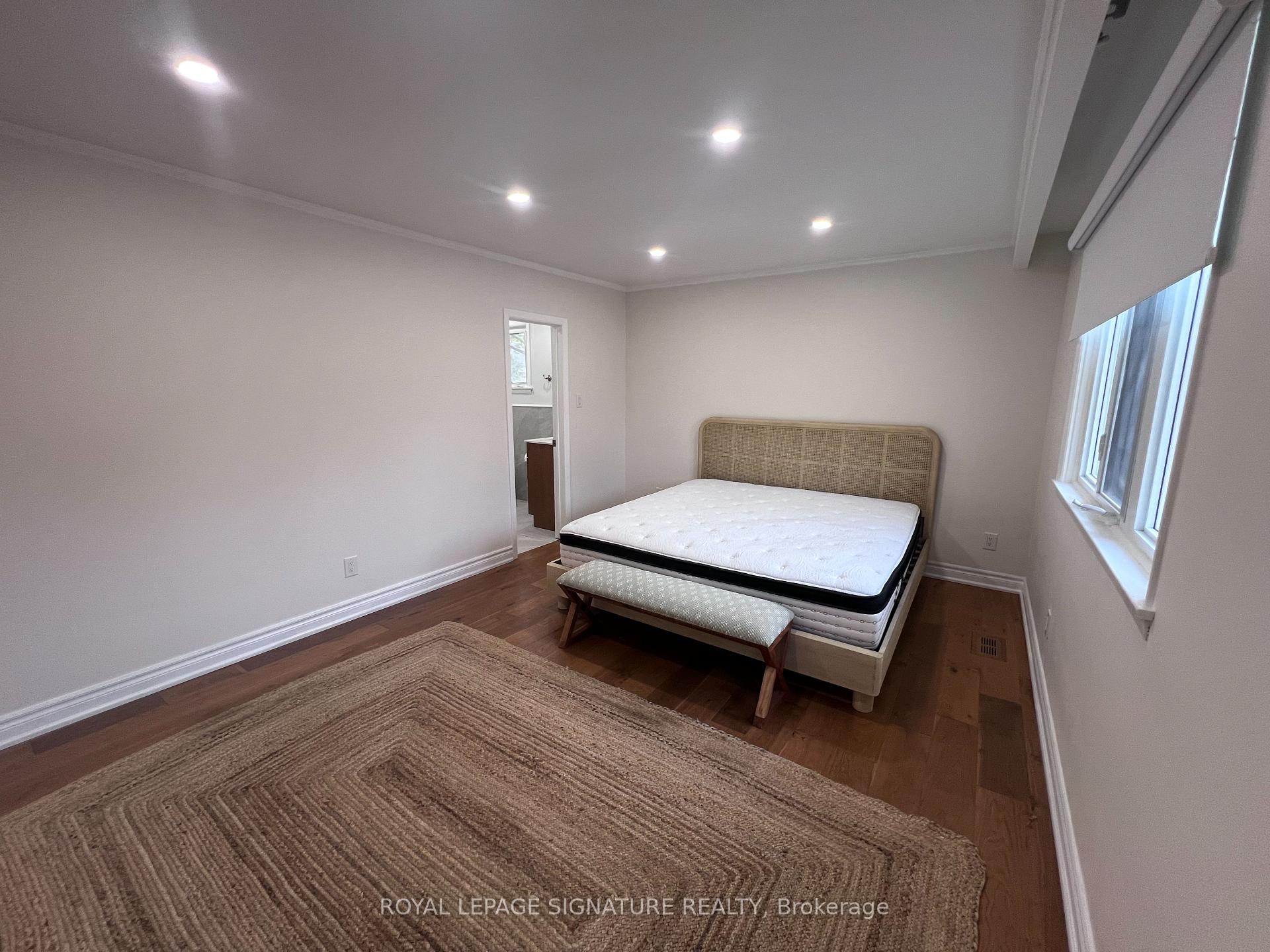 Photo 16 of 195 Upper Canada Drive, North York, St. Andrew-Windfields — HOMEH