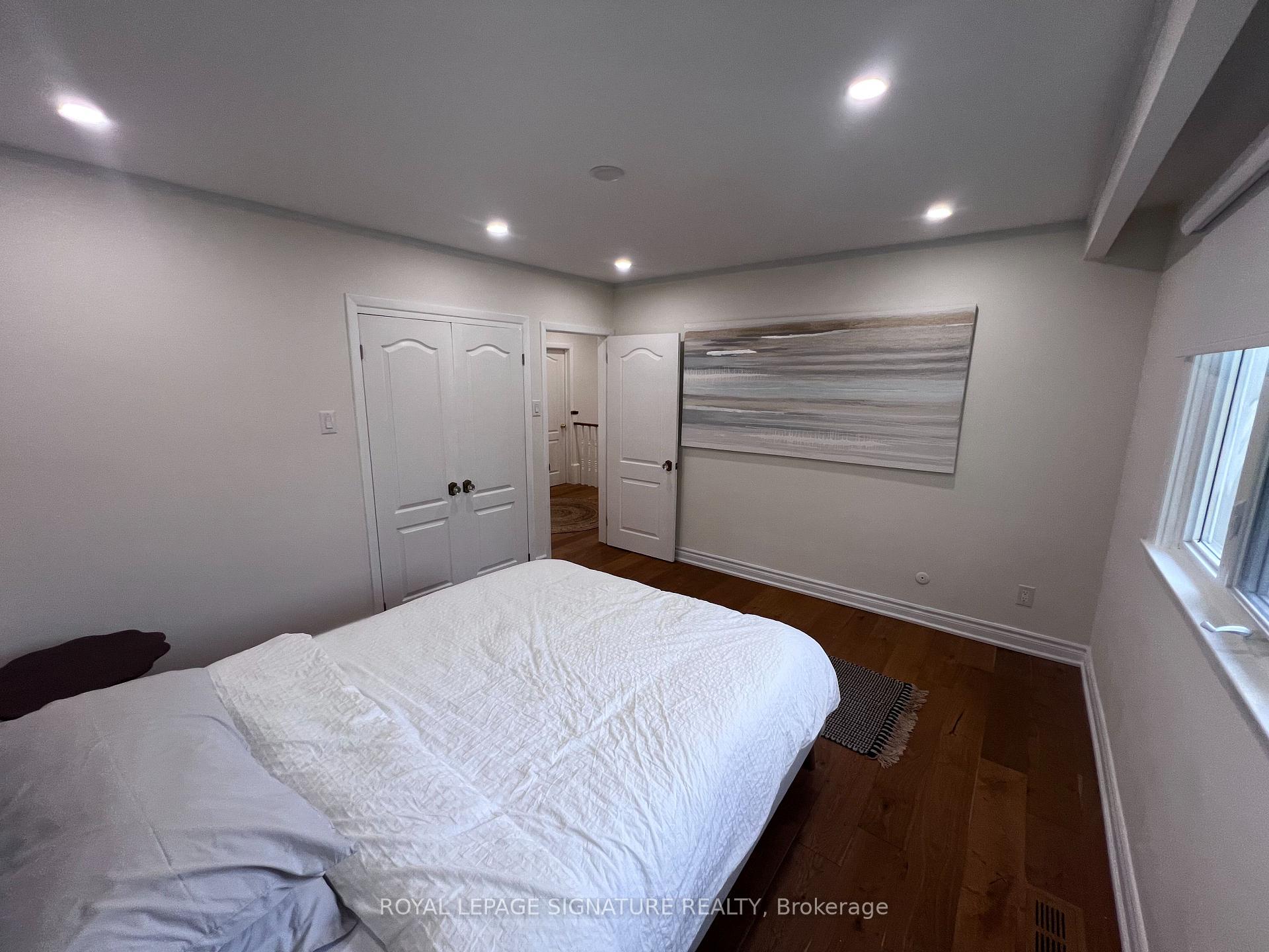 Photo 19 of 195 Upper Canada Drive, North York, St. Andrew-Windfields — HOMEH
