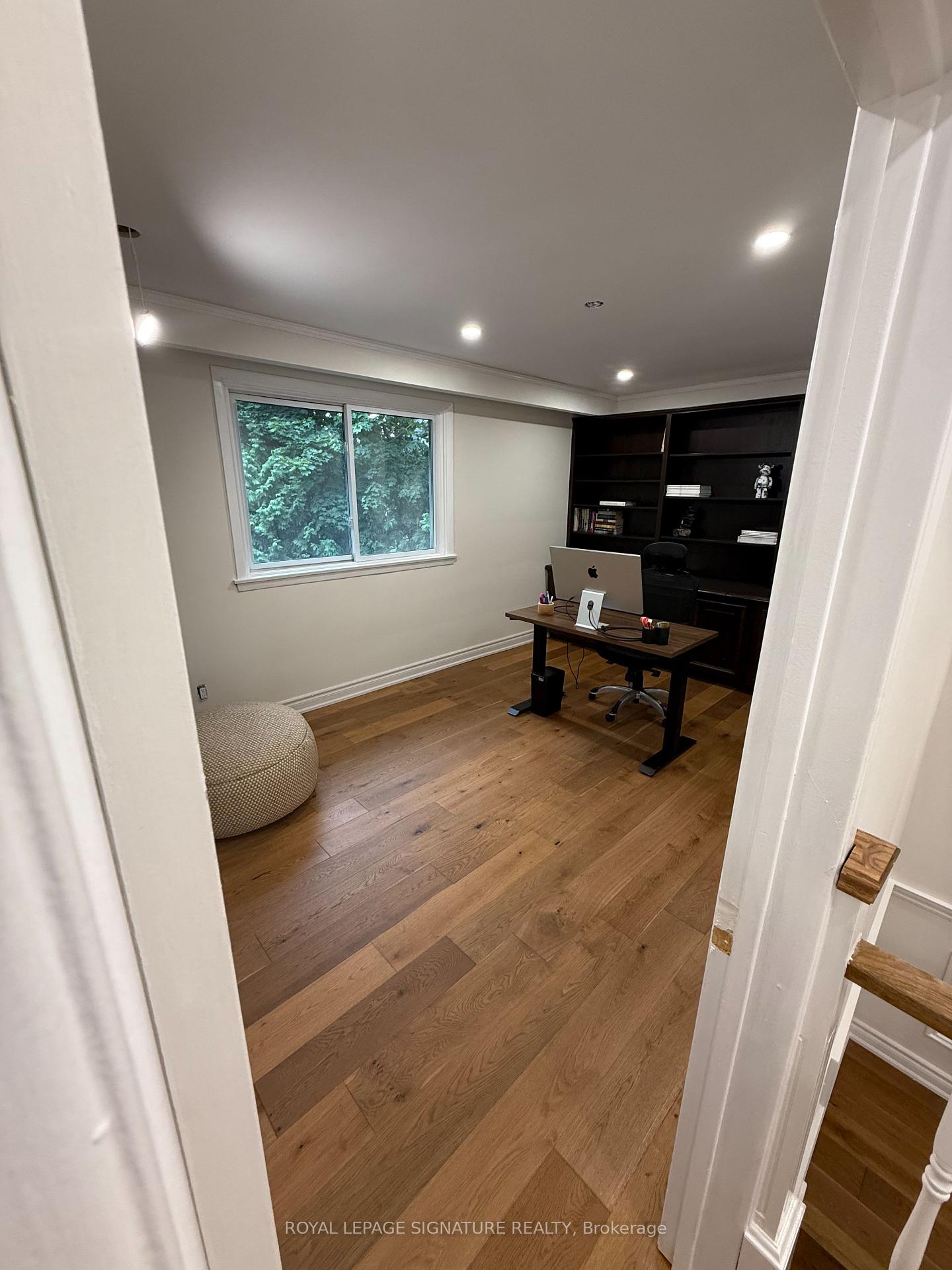 Photo 24 of 195 Upper Canada Drive, North York, St. Andrew-Windfields — HOMEH